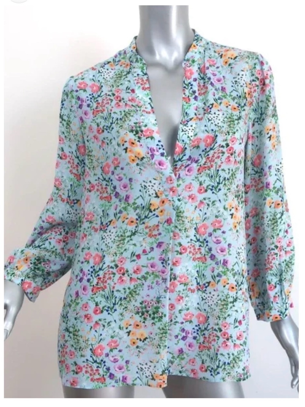 Alice + Olivia Light Blue Floral V-Neck Tunic Blouse
